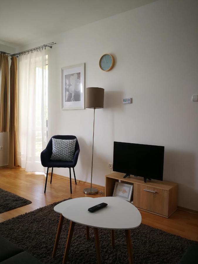 Vörösmarty Apartman Miskolc - Belváros - downtown Exterior foto
